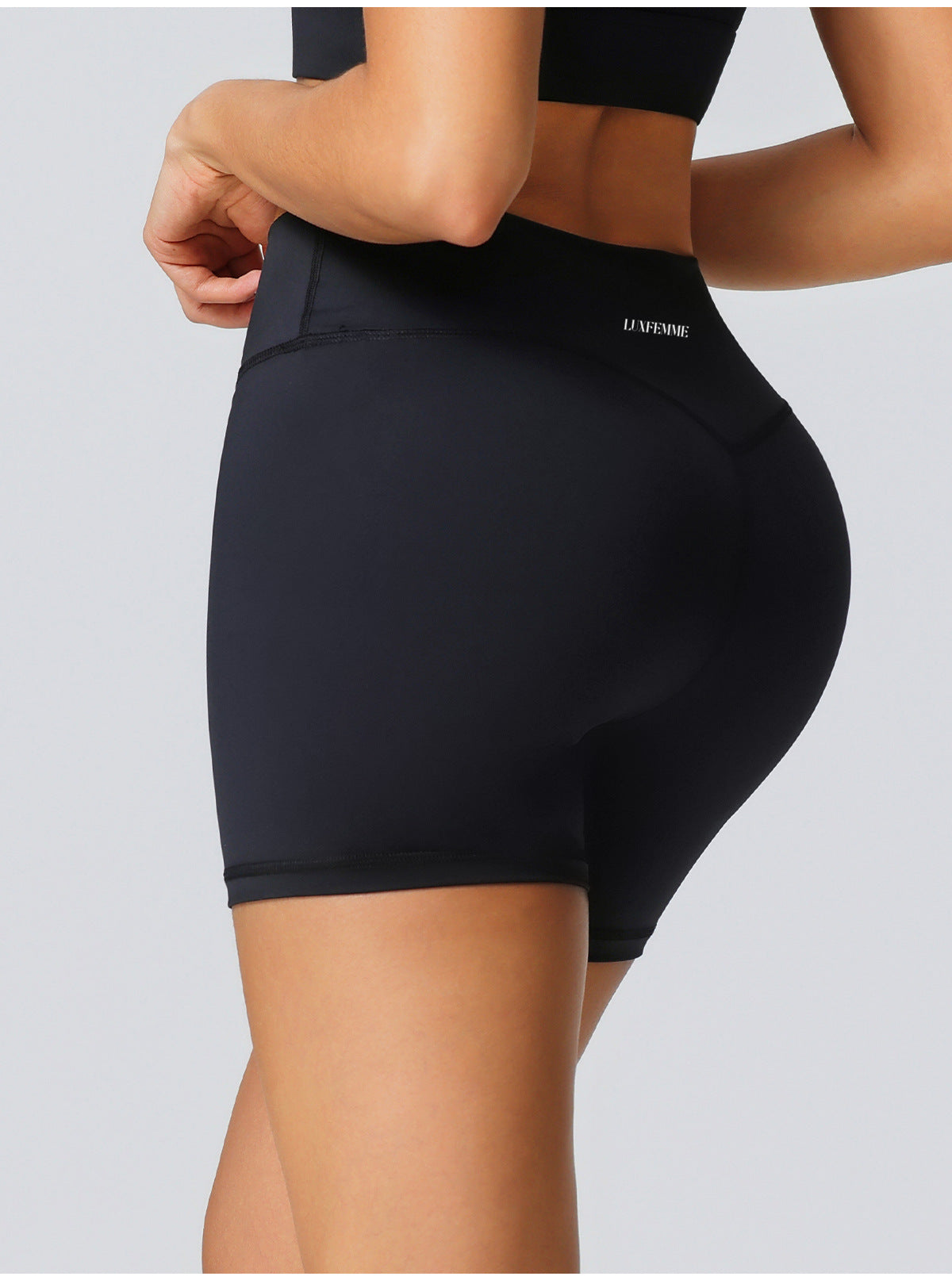 Aura Sculp - Short deportivo de cintura alta con diseño en V