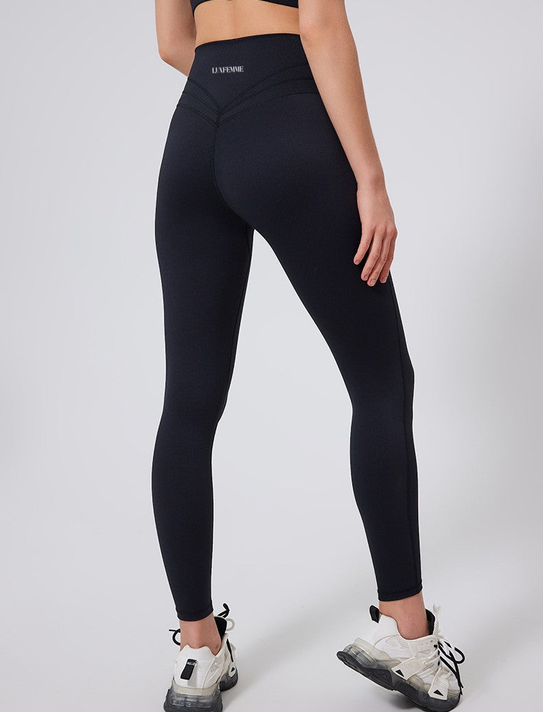 Conjunto Black 3 Piezas - Top Halo, Leggings Serenity fit y Chaqueta de largo clásico Warm Essence