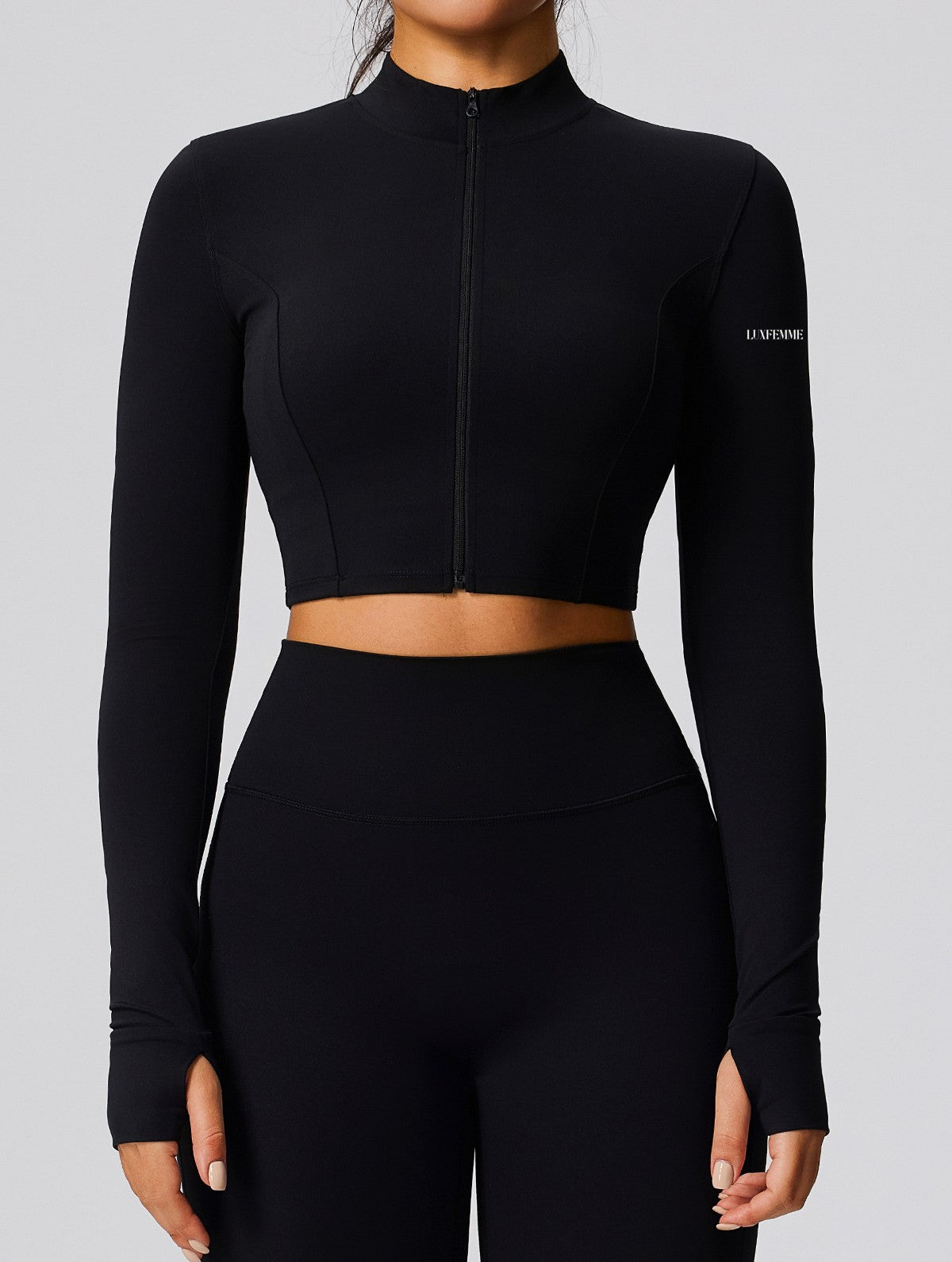 Essence line - Chaqueta técnica cropped con cremallera frontal