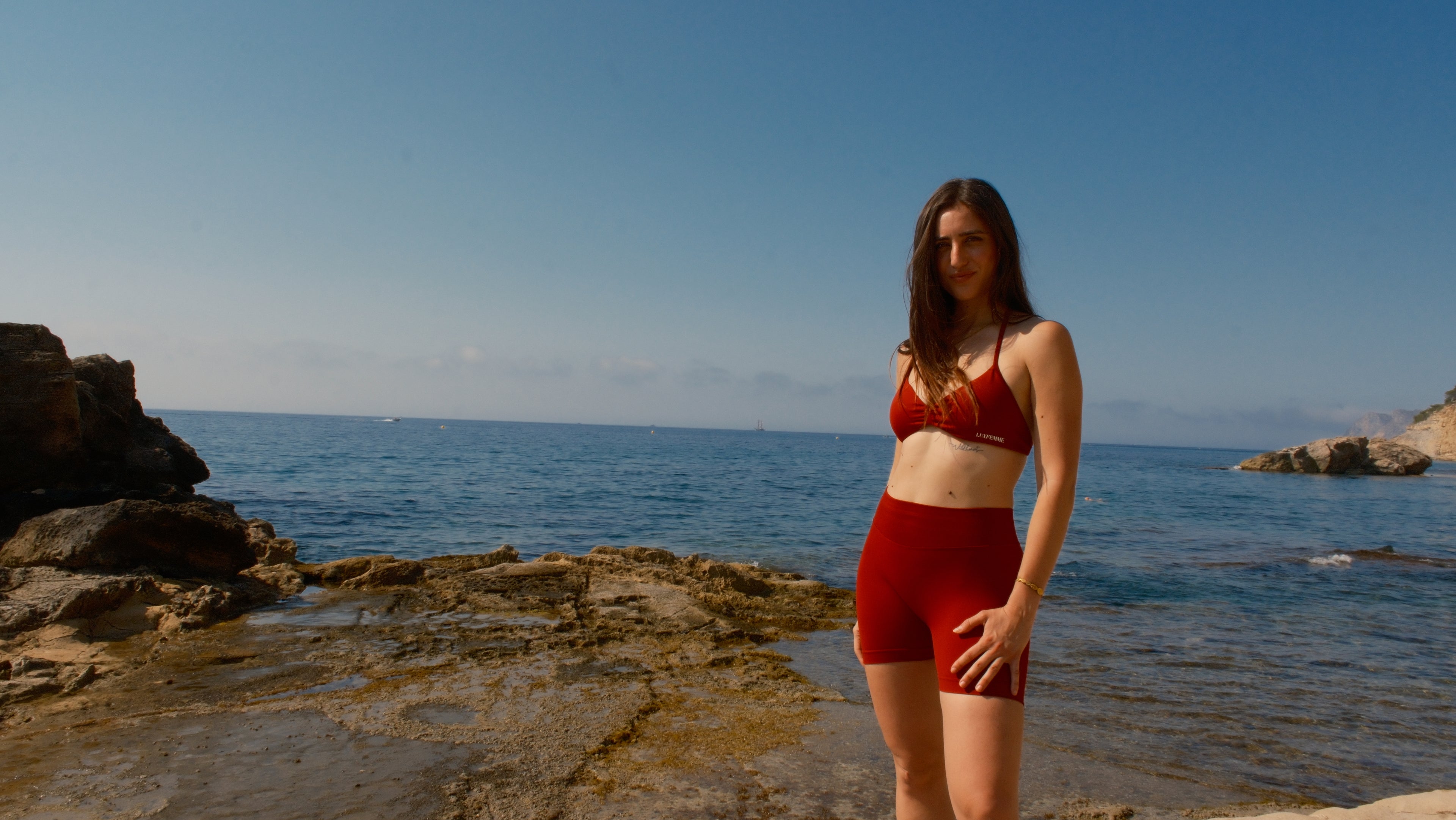 Top Rojo tirante fino y frunce central - Hot Summer Capsule