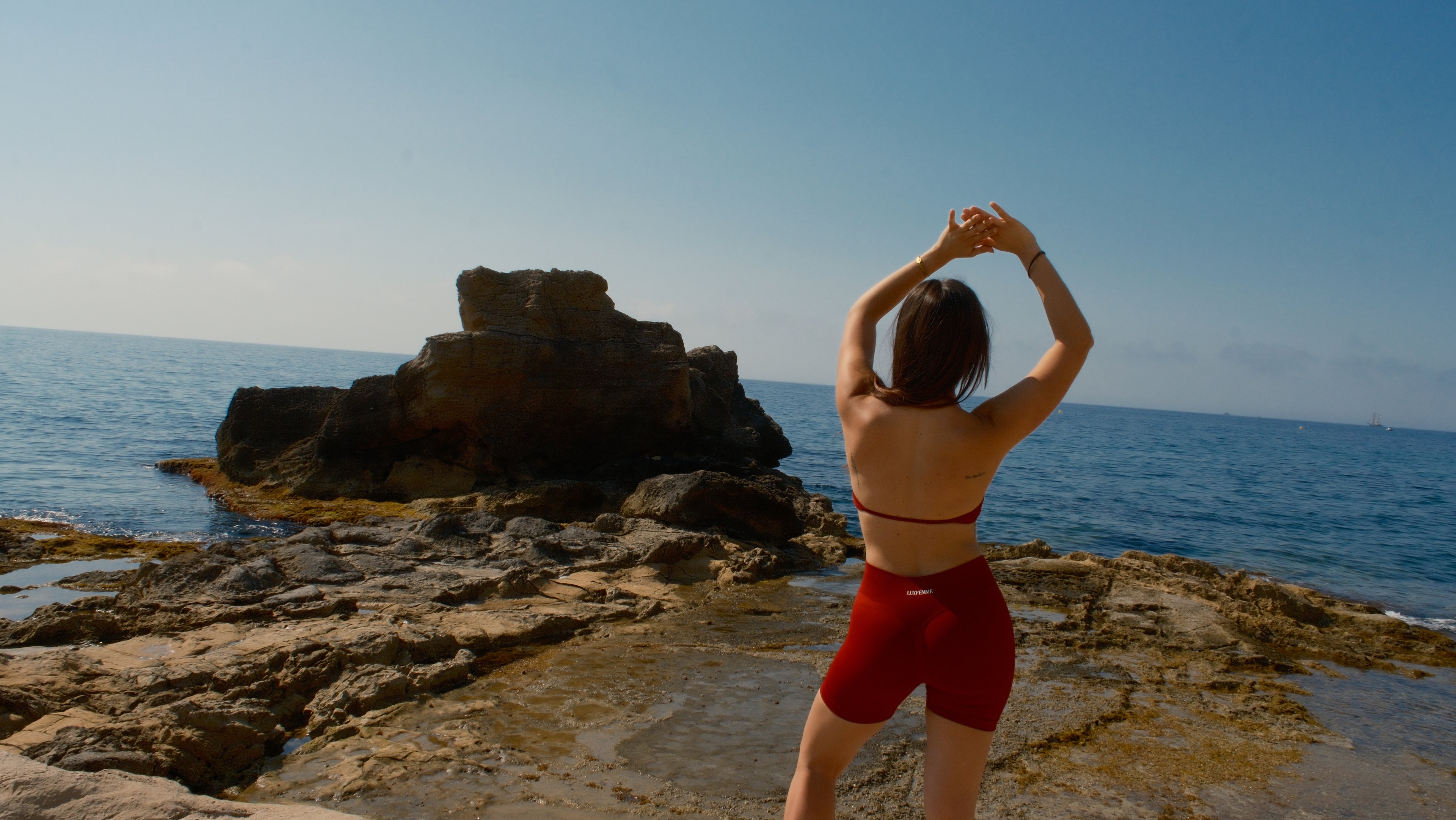 Top Rojo tirante fino y frunce central - Hot Summer Capsule